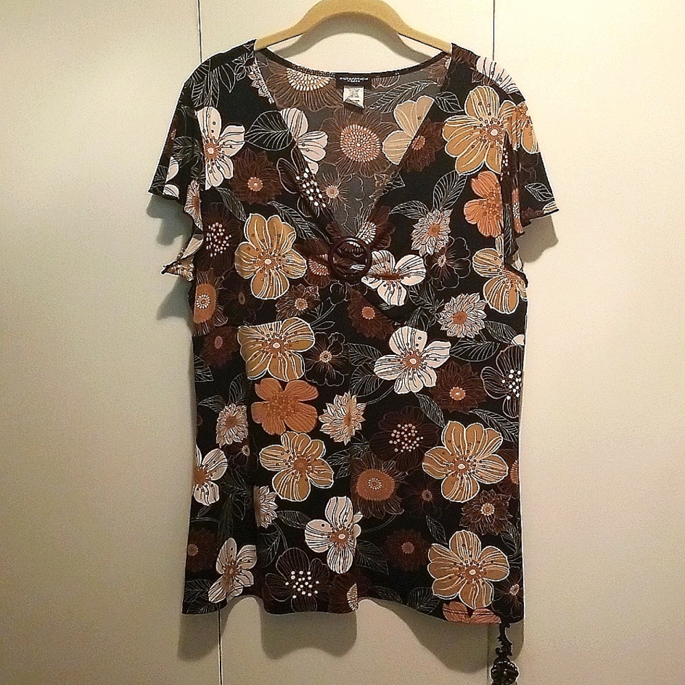 Plus size 2X Womans Top!